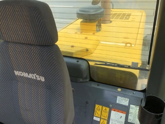 ขายรถตักล้อยาง KOMATSU WA380-6 ปี 2010 รถนอกนำเข้าจากญี่ปุ่น สภาพสวยพร้อมใช้ มีVDOการทำงานครับ ขายรถตักล้อยาง KOMATSU WA380-6 ปี 2010 รถนอกนำเข้าจากญี่ปุ่น สภาพสวยพร้อมใช้ มีVDOการทำงานครับ