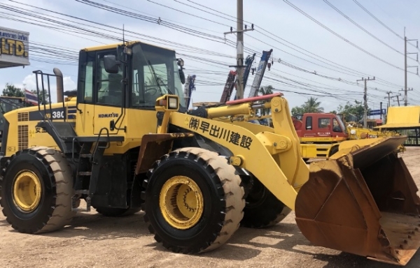 ขายรถตักล้อยาง KOMATSU WA380-6 ปี 2010 รถนอกนำเข้าจากญี่ปุ่น สภาพสวยพร้อมใช้ มีVDOการทำงานครับ ขายรถตักล้อยาง KOMATSU WA380-6 ปี 2010 รถนอกนำเข้าจากญี่ปุ่น สภาพสวยพร้อมใช้ มีVDOการทำงานครับ
