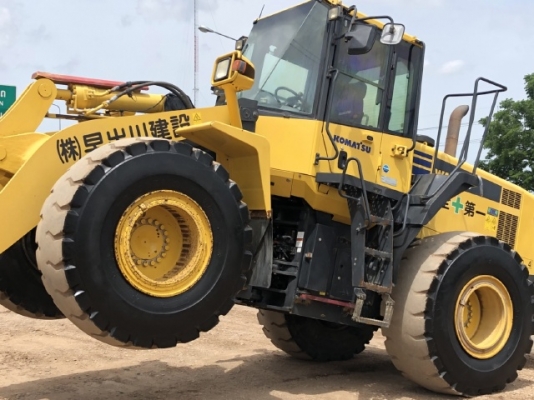 ขายรถตักล้อยาง KOMATSU WA380-6 ปี 2010 รถนอกนำเข้าจากญี่ปุ่น สภาพสวยพร้อมใช้ มีVDOการทำงานครับ ขายรถตักล้อยาง KOMATSU WA380-6 ปี 2010 รถนอกนำเข้าจากญี่ปุ่น สภาพสวยพร้อมใช้ มีVDOการทำงานครับ