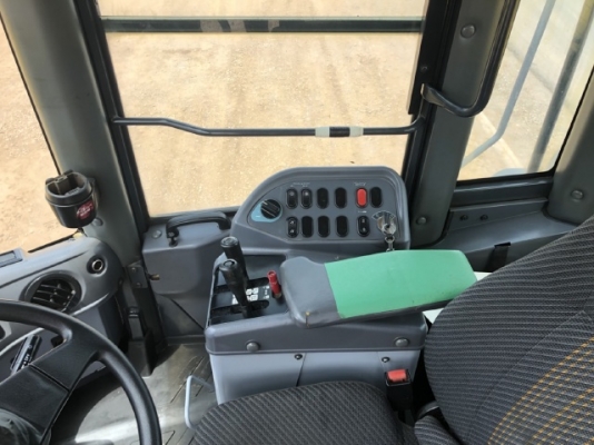 ขายรถตักล้อยาง KOMATSU WA380-6 ปี 2010 รถนอกนำเข้าจากญี่ปุ่น สภาพสวยพร้อมใช้ มีVDOการทำงานครับ ขายรถตักล้อยาง KOMATSU WA380-6 ปี 2010 รถนอกนำเข้าจากญี่ปุ่น สภาพสวยพร้อมใช้ มีVDOการทำงานครับ