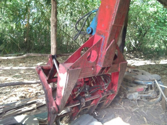 ขาย**** รถคีบ สามาตร 6610 เกียร์ท็อก สภาพพร้อมใช้งาน