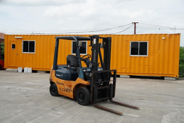 ขายถูกมาก Toyota 7FG10 ขนาดยก1ตัน เครื่องยนตร์เบนซิล เสาสูง1เมตร นำเข้าจากประเทศญี่ปุ่น