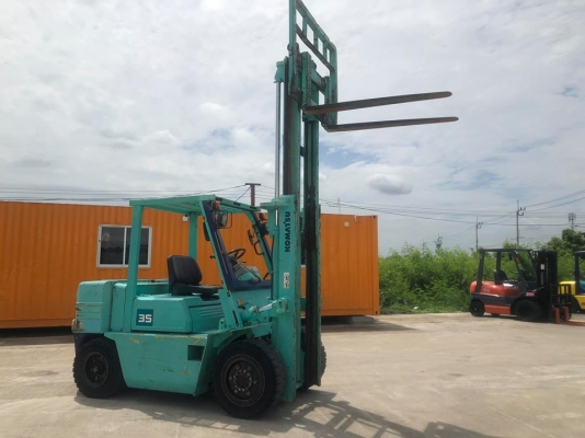 KOMATSU FG35-6 ขนาดยก 3.5ตัน เกียร์ออโต้ ขับง่าย เครื่องยนตร์เบนซิล เสาสูง3เมตร