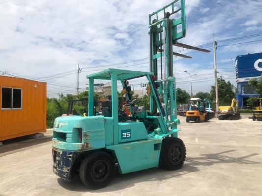 KOMATSU FG35-6 ขนาดยก 3.5ตัน เกียร์ออโต้ ขับง่าย เครื่องยนตร์เบนซิล เสาสูง3เมตร