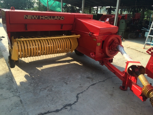 ขายเครื่องอัดฟาง นิวฮอลแลนด์ 376