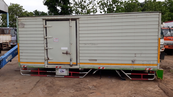 ตู้แห้ง ยาว 5.50 ม.สภาพดี