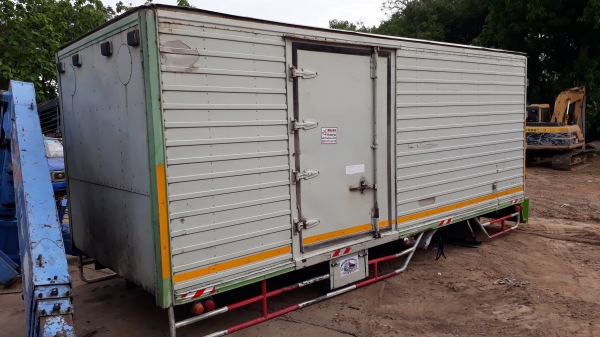 ตู้แห้ง ยาว 5.50 ม.สภาพดี