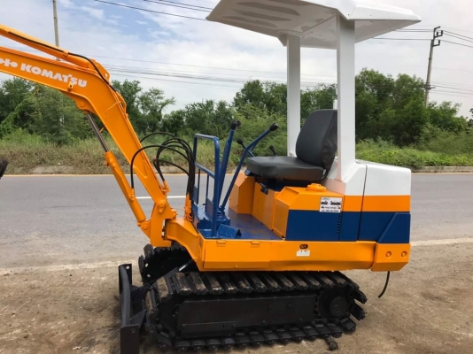 komatsu pc05-6สภาพดีเก่าญี่ปุ่น มีใบอินวอยไม่เคยใช้ในไทย