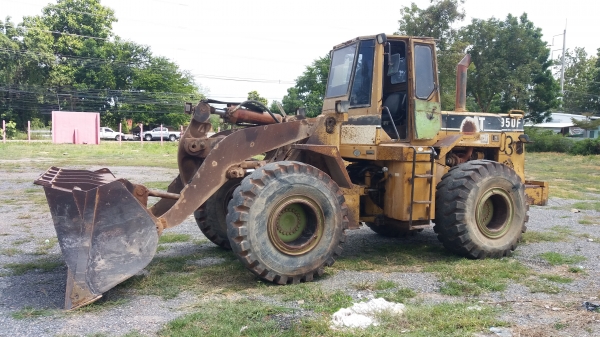 ขาย 695,000 CAT 950 F เครื่องดี เกียร์แรง เอวแน่น แขนตักสวย ยางใหม่ รถสวยพร้อมใช้ เอกสารซื้อขาย รถอยู่ นครราชสีมา 090-772-3710 090-772-3708