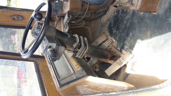 ขาย 695,000 CAT 950 F เครื่องดี เกียร์แรง เอวแน่น แขนตักสวย ยางใหม่ รถสวยพร้อมใช้ เอกสารซื้อขาย รถอยู่ นครราชสีมา 090-772-3710 090-772-3708 ขาย 695,000 CAT 950 F เครื่องดี เกียร์แรง เอวแน่น แขนตักสวย ยางใหม่ รถสวยพร้อมใช้ เอกสารซื้อขาย รถอยู่ นครราชสีมา 090-772-3710 090-772-3708