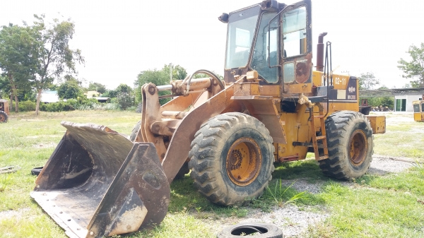 ขาย 535,000 KOMATSU wa 300-1 เครื่องดี เกียร์แรง เอวแน่น ยางดี รถพร้อมใช้งาน เอกสารแจ้งจำหน่าย รถอยู่ นครราชสีมา 090-772-3710 090-772-3708