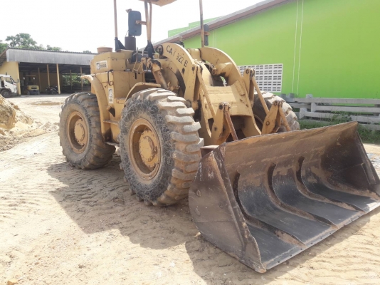 รถตักล้อยาง CAT 922 B สภาพพร้อมใช้