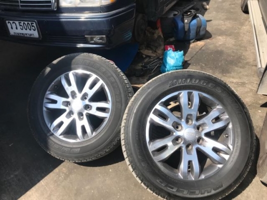 ล้อแม็กขอบ18 Ford Everest Titanium พร้อมยาง Bridgestone ปี17 ล้อแม็กขอบ18 Ford Everest Titanium พร้อมยาง Bridgestone ปี17
