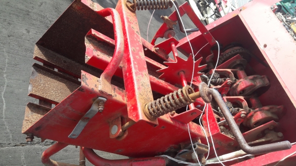 ขายเครื่องอัดฟาง STAR THB1010 เก่านอกญี่ปุ่น สภาพดี พร้อมใช้ 148000บาท โทร084-5424150 line id : rapinzat