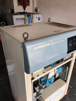 ปั้มลม kobelco made in japan ขนาด 10 Hp สวย มี air dryerในตัว สภาพดี พร้อมใช้งาน