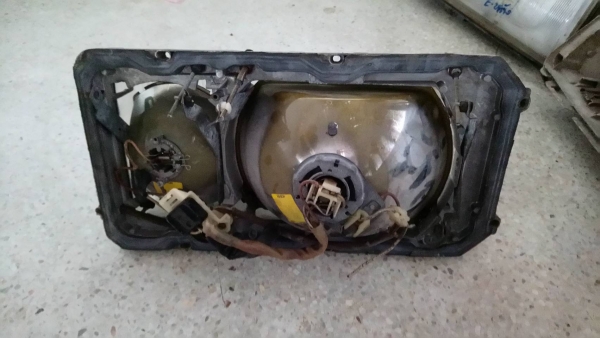 ไฟหน้า BENZ W116 280s ด้านซ้าย ไฟหน้า BENZ W116 280s ด้านซ้าย