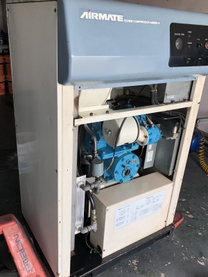 ปั้มลม kobelco made in japan 10 hp 8.5 บาร์ สภาพดี มี airdryer ในตัว พร้อมใช้งาน