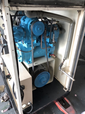 ปั้มลม kobelco made in japan 10 hp 8.5 บาร์ สภาพดี มี airdryer ในตัว พร้อมใช้งาน