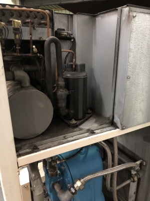 ปั้มลม kobelco made in japan 10 hp 8.5 บาร์ สภาพดี มี airdryer ในตัว พร้อมใช้งาน