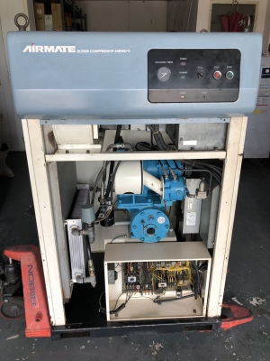 ปั้มลม kobelco made in japan 10 hp 8.5 บาร์ สภาพดี มี airdryer ในตัว พร้อมใช้งาน