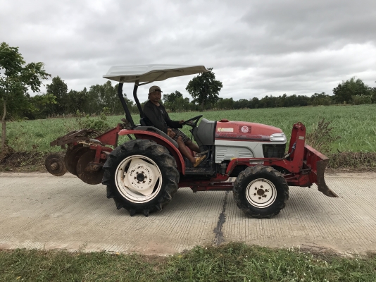 ขายYANMA35แรงม้า เครื่องเกียรดีไฮโลลิกแจ๋วๆหางดีไม่มีตกมาพร้อมอุปกรณ์3ชิ้น ดันกน้า+ผาน5+คราด