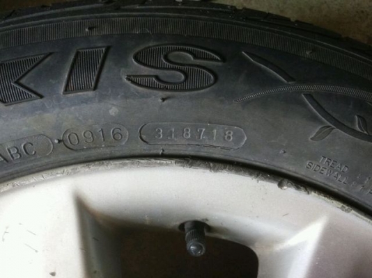 ขายMax 4 วงขอบ15 ถอดจากtoyota4รู100ราคา2500