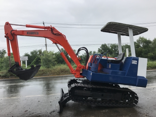 kubota kh030 สภาพดีเก่าญี่ปุ่น มีใบอินวอยไม่เคยใช้ในไทย