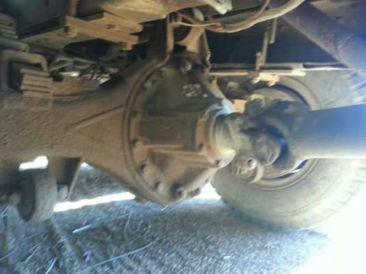 รถสิบล้อหัวยาว อีซูสุ 195 แรงม้า มีเกียร์สโลว์ เฟืองท้าย ZMX พวงมาลัยเพาเวอร์ แบบเพลาเดียว