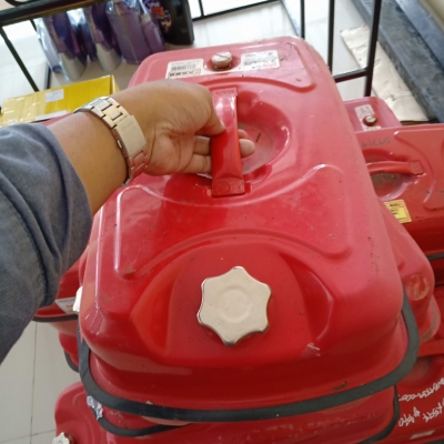 ขายถังน้ำมันสำรองขนาด 20 ลิตรจากญี่ปุ่น