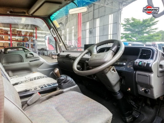 หัวเก๋ง ISUZU NPR การ์ตูน เครื่องยนต์ 4HE1 Turbo intercooler 150PS พร้อมเกียร์ Rocky 6เกียร์เดินหน้า สีแดง