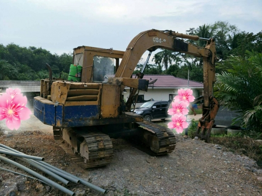 ขาย KOMATSU PC61-1 ช่วงล่างเพิ่่งทำมาใหม่มีหัวคีปแบบเปิด2ข้างราคา 250,000