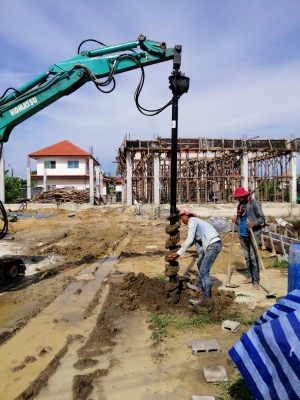 สว่านเจาะดิน