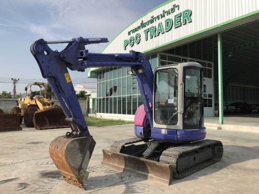 รถขุด KOMATSU PC58UU-3EO สภาพสวยกริ๊ปจากญี่ปุ่น ราคาไม่แพงครับ