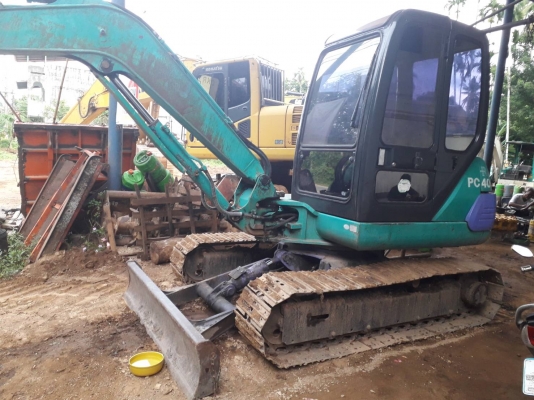 ขาย KOMATSU PC40-7E ระบบไฟพร้อม ใช้งานได้ทุกระบบ