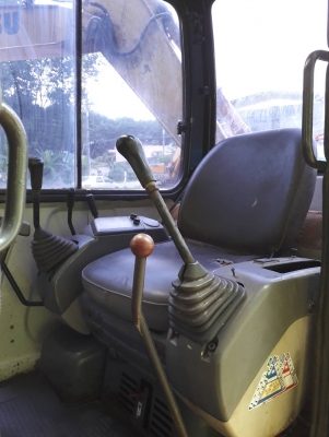 ขาย KOMATSU PC40-7E ระบบไฟพร้อม ใช้งานได้ทุกระบบ