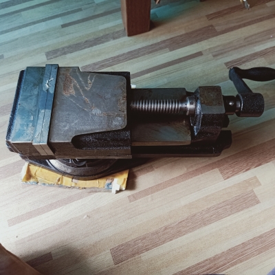 ขายปากกามิลลิ่ง ไต้หวัน5นิ้ว พร้อมฐานหมุน 6,500 ของใหม่ มีตัวเดียว