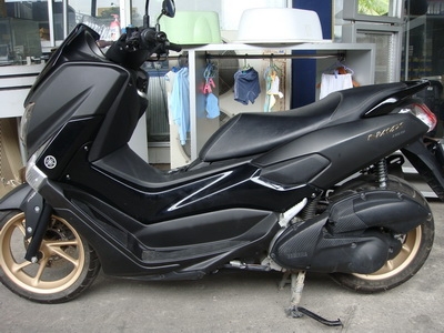NMAX ดำล้อทอง (รถ5เดือน) 63000 บาท
