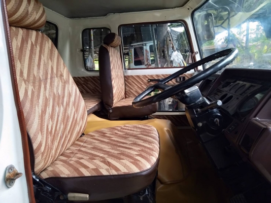 ขาย หัวสิบล้อ HINO F18 มีขาดีด-ขาคำ้ กันชน พร้อมใช้งาน ขาย หัวสิบล้อ HINO F18 มีขาดีด-ขาคำ้ กันชน พร้อมใช้งาน