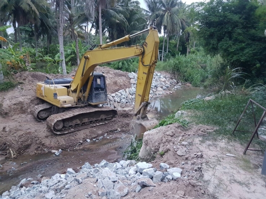 ขายรถแบคโฮ KOMATSU PC200-6