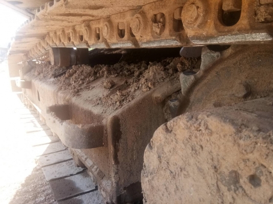 ขาย 695,000 CAT 312 B เครื่องดี ปั้มแรง เอวมีขยับนิดๆ ไฟฟ้ากล่องจออยู่ต้องเช็คระบบ โซ่สวย รอนเลอร์ดี  มีลายหัวเจาะติดรถมาจากนอก รถทำงานทุกวัน เอกสารซื้อขาย รถอยู่ กทม. 090-772-3710 090-772-3708