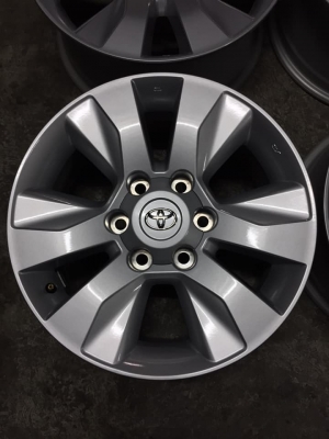 ล้อรีโว่17+น๊อต (ถอดป้ายแดง) สนใจโทร0879050181.ส่งได้ทั่วไทย. ล้อรีโว่17+น๊อต (ถอดป้ายแดง) สนใจโทร0879050181.ส่งได้ทั่วไทย.