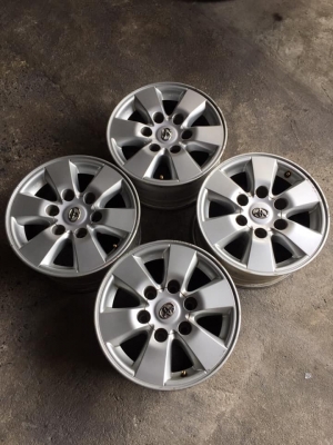 ล้อโตโยต้าขอบ15+น๊อต ไม่ซ่อมแตกร้าว มีลอยตามการใช้งาน โทร0879050181.ส่งได้ทั้วไทย ล้อโตโยต้าขอบ15+น๊อต ไม่ซ่อมแตกร้าว มีลอยตามการใช้งาน โทร0879050181.ส่งได้ทั้วไทย