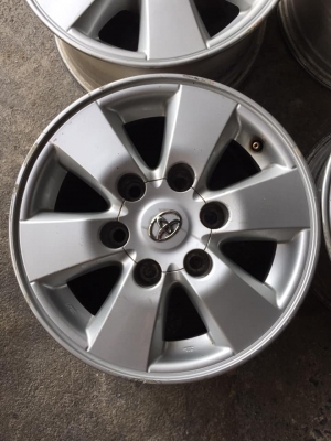 ล้อโตโยต้าขอบ15+น๊อต ไม่ซ่อมแตกร้าว มีลอยตามการใช้งาน โทร0879050181.ส่งได้ทั้วไทย ล้อโตโยต้าขอบ15+น๊อต ไม่ซ่อมแตกร้าว มีลอยตามการใช้งาน โทร0879050181.ส่งได้ทั้วไทย