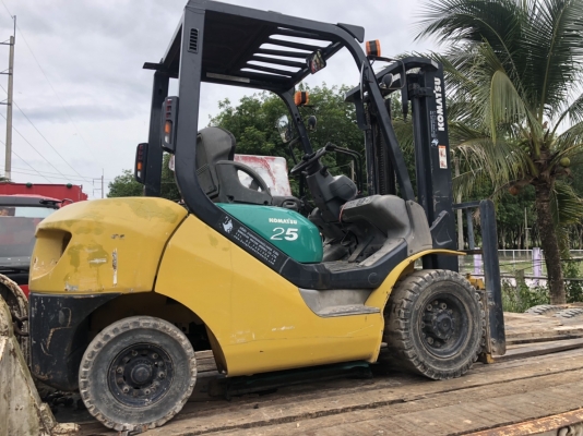ขายรถยกKomatsu FD25T-16...รถสวยพร้อมใช้ ขายรถยกKomatsu FD25T-16...รถสวยพร้อมใช้