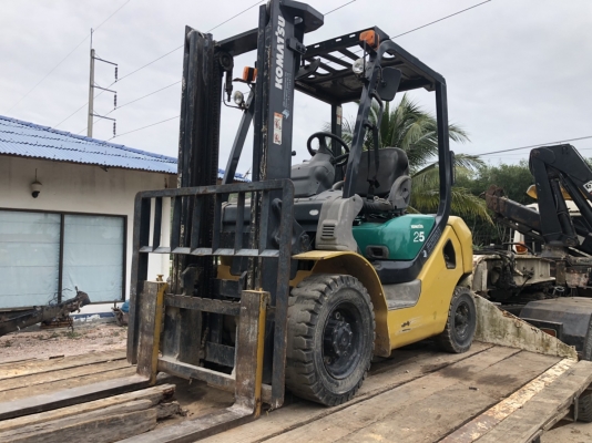 ขายรถยกKomatsu FD25T-16...รถสวยพร้อมใช้