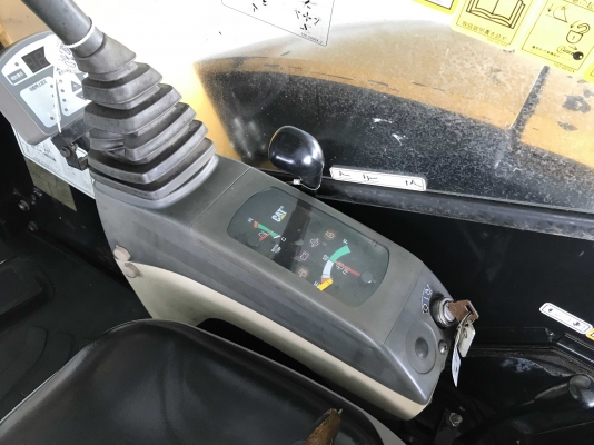 CAT 303SR รถสวยมาก นำเข้าจากญี่ปุ่น ชั่วโมงน้อย สภาพดีครับ