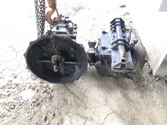 ขายเกียร์+สโลฮีโน่227 ใช้งานปกติ พึ่งยกลงจากรถ ราคา53000ต่อรองได้  0988500292