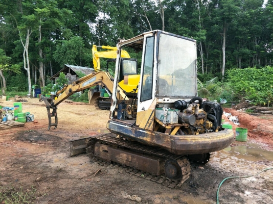 ขายรถแบคโฮ KOMATSU PC30-5 หัวคีปพร้อมบุ้งกี๋ ราคา 180000 ขายรถแบคโฮ KOMATSU PC30-5 หัวคีปพร้อมบุ้งกี๋ ราคา 180000