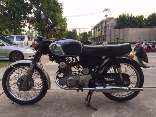 ตั้งรับรถโบราณ รถ BigBike ทุกรุ่น ด้วยเงินสด ติดต่อ ID line : tanayot1481