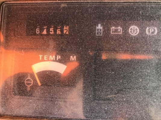 ขายรถปูยาง SUMITOMO HA60W-5 แบบล้อยาง รถคันนี้เช็คระบบให้พร้อมใช้แล้วครับ ขายไม่แพงครับ